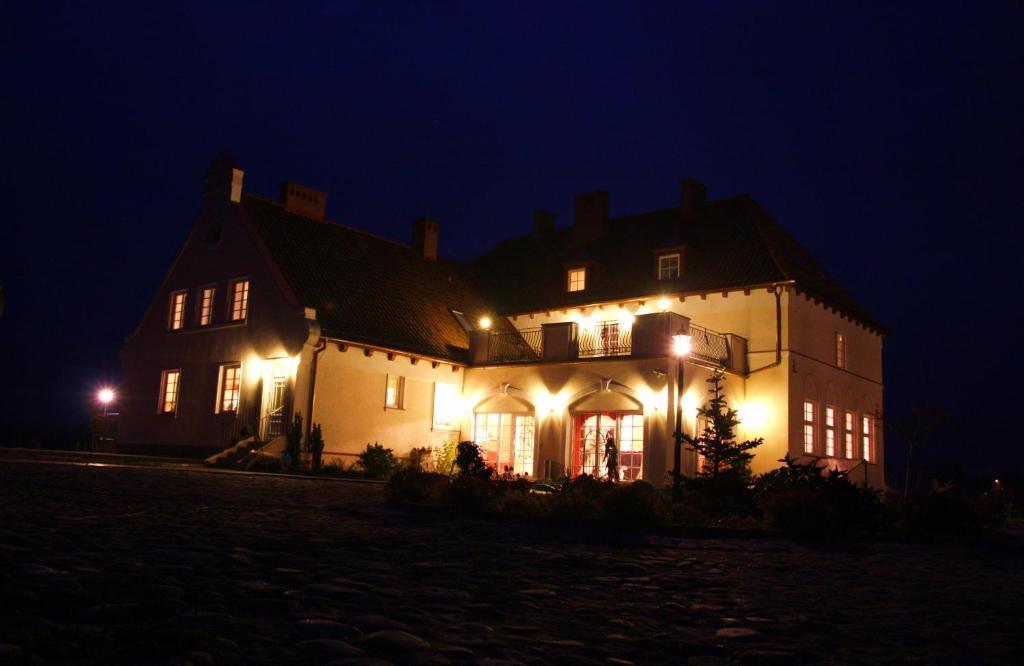 Gosciniec Rycerski Paprotki Exterior foto