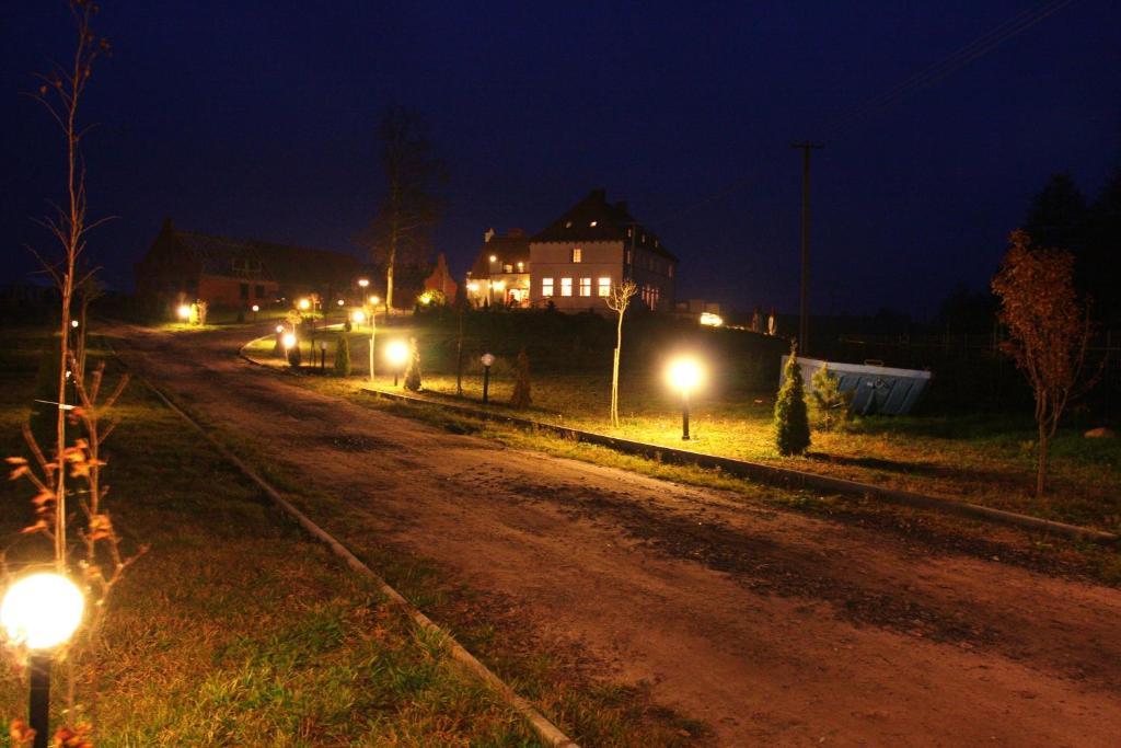 Gosciniec Rycerski Paprotki Exterior foto