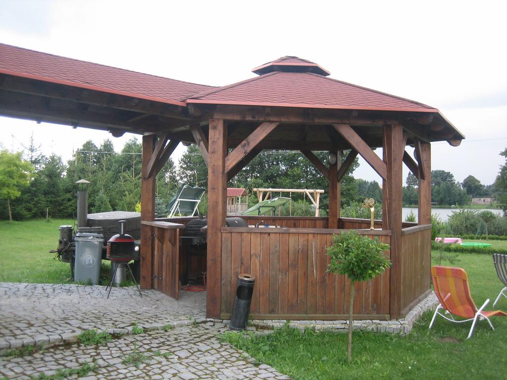 Gosciniec Rycerski Paprotki Exterior foto